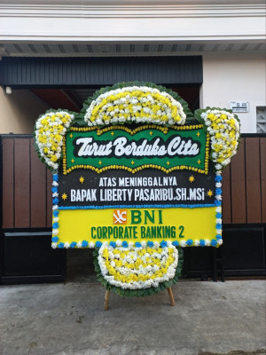 Papan Bunga Duka di Rasanae Timur