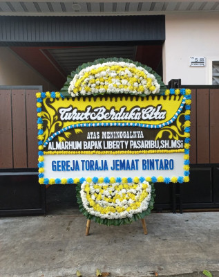 Papan Bunga Duka di Rasanae Timur